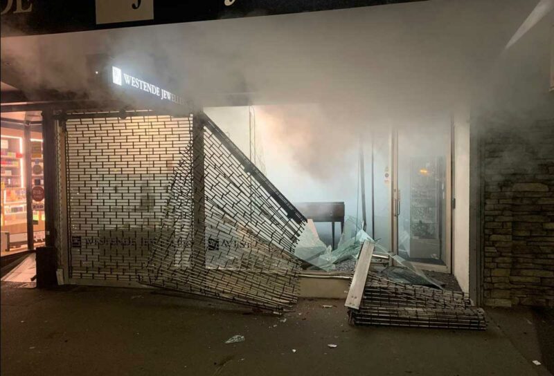 Fog Cannons Prove Their Mettle in Thwarting Christchurch Ram Raids westende jewellers smoke